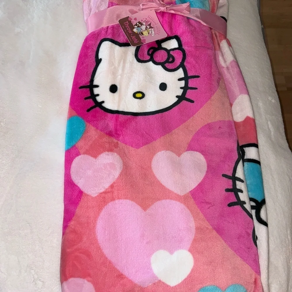 Hello Kitty Valentine’s Day hearts Plush Blanket Viral HTF 💕